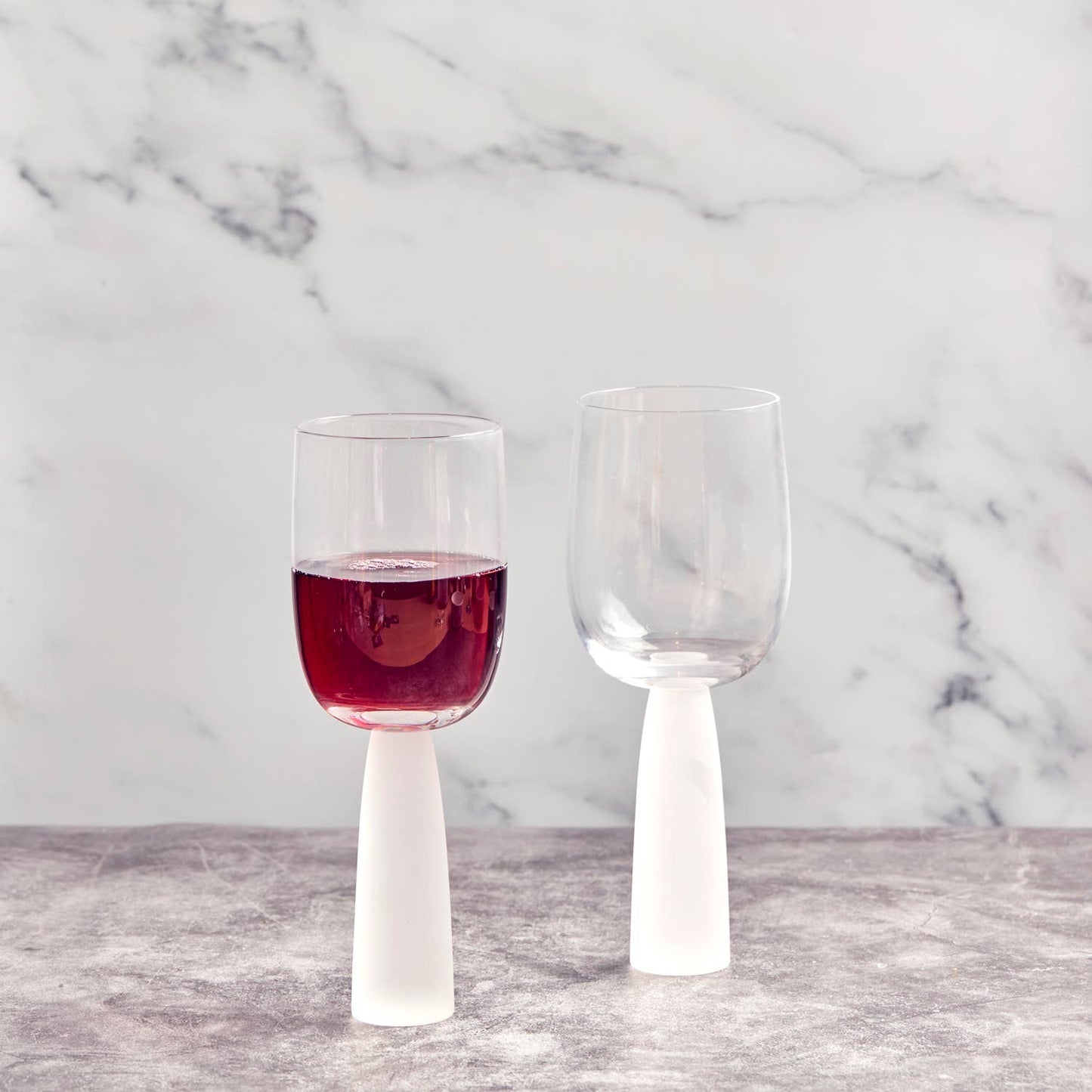 Set of 2 Oslo Wine Glasses Frost